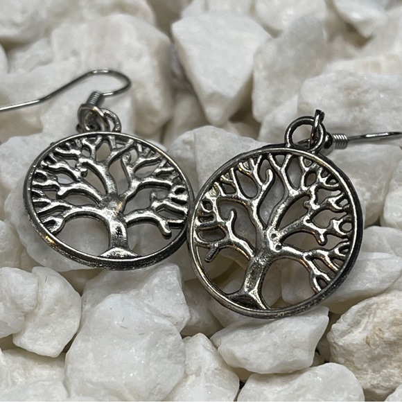 Vintage Jewelry - Tree of Life Hematite Vintage Sterling Silver Dangle Earrings 🔴
